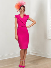 Sheath/Column V-Neck Knee-Length Mother of the Bride Dresses